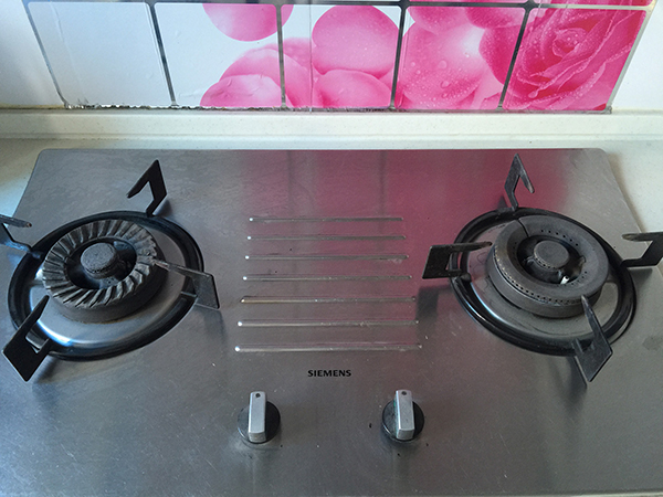 松下燃?xì)庠?>
                    </div>
                    <div   id=