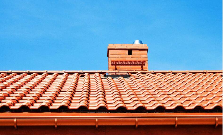 英紅彩瓦是什么 英紅彩瓦的優(yōu)點有哪些