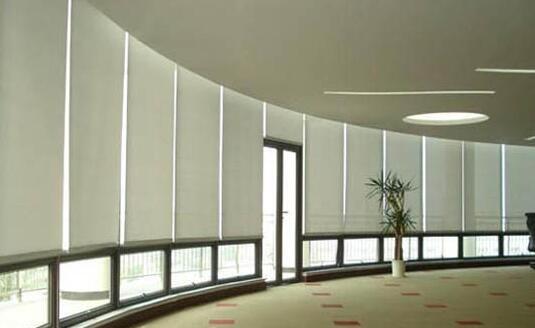 卷簾窗簾價格怎么樣 卷簾窗簾價格介紹