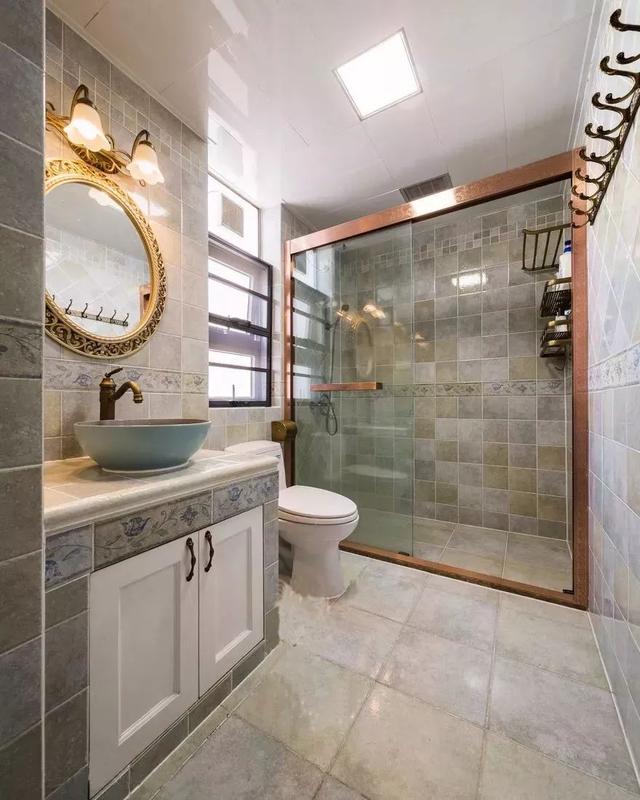 毛巾架放哪里合適 衛(wèi)生間毛巾架安裝參考！