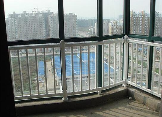 陽臺防護(hù)欄怎么選購和安裝 陽臺防護(hù)欄選購及安裝技巧