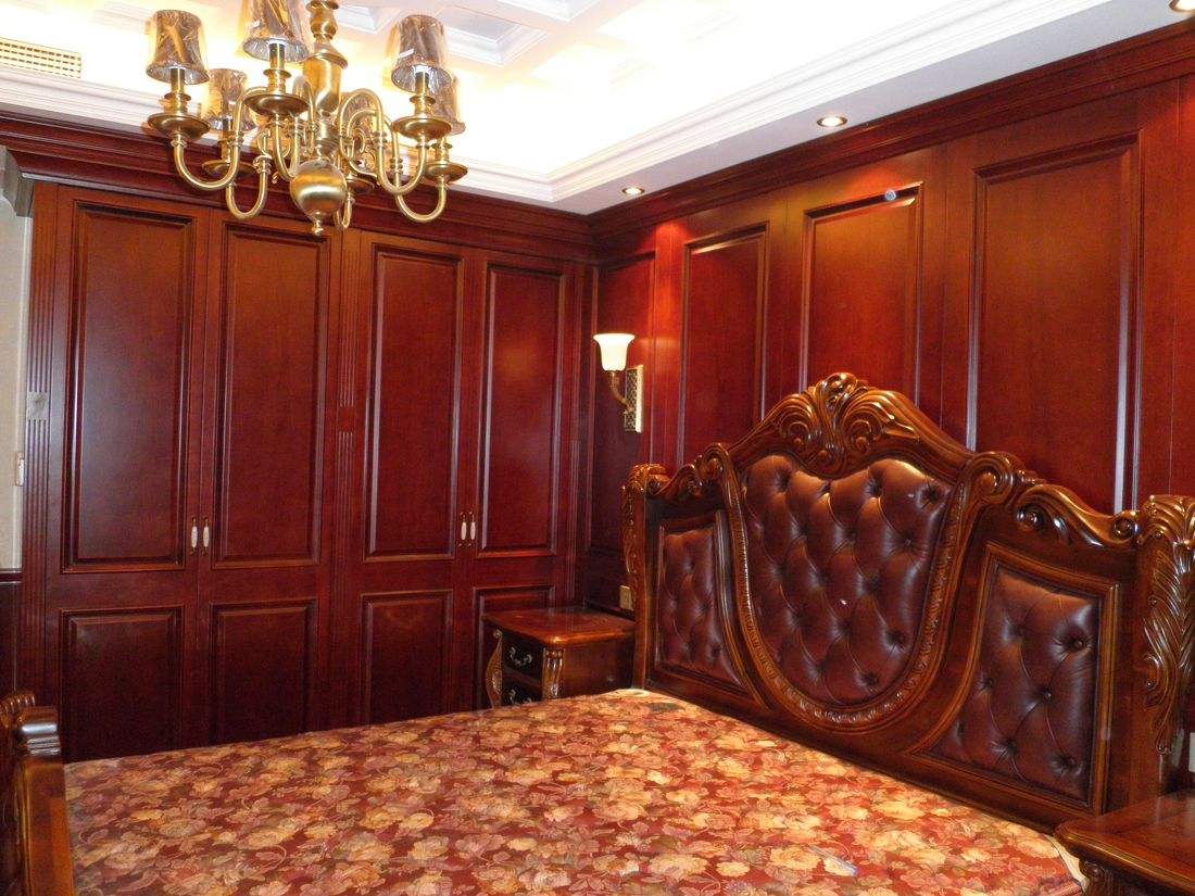 護(hù)墻板多少錢一平方 實木護(hù)墻板選購要點