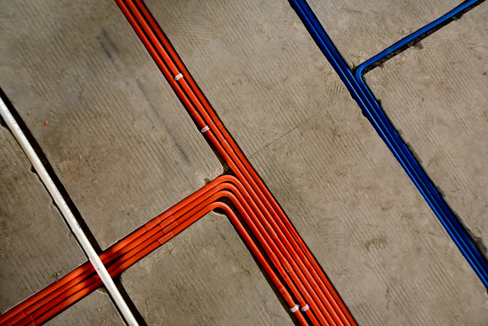 裝修水電走頂、走地還是走墻？